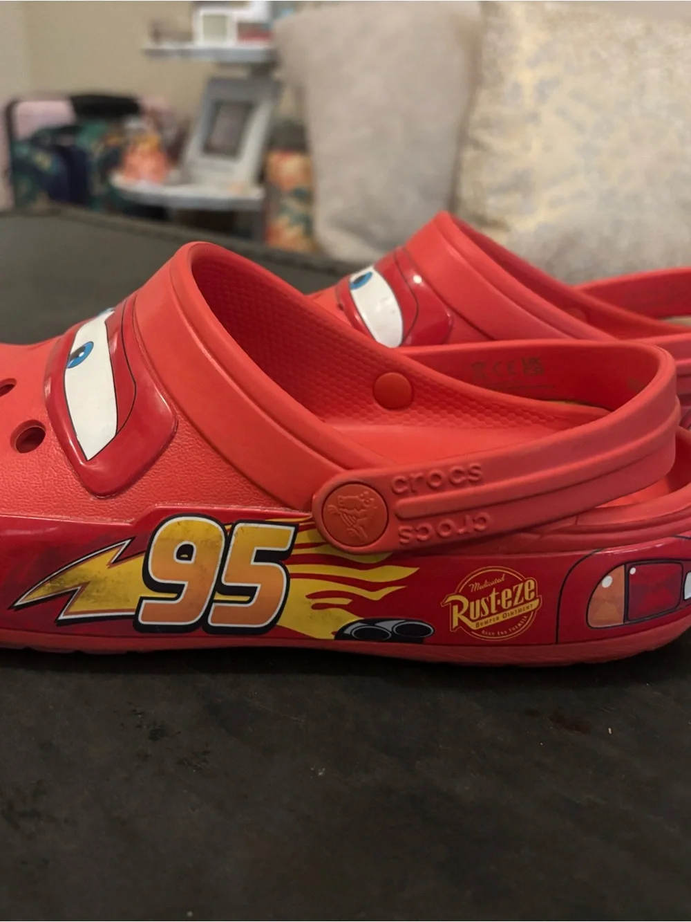 CROCS Lightning McQueen Cars Clogs - Picture 6 of 6